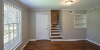 3 Bedroom, 2 Bathroom near Colonial and flamingo Gallery 4