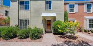 Beautiful 2 Bedroom Townhome in Guard-Gated Community – Prime Location! Gallery 1
