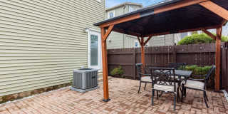 106 E Gates Street Gallery 38