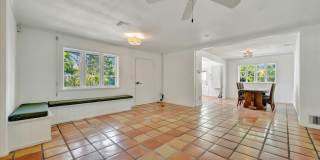 ALL THE CHARM! - Siesta Key 1+ acre on the Bay - 3 bed/ 2 bath pool home Gallery 20