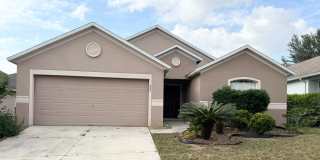 Cozy 4/2 Single-family home in beautiful Groveland!! Gallery 1