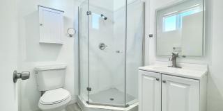 1476 W 35th St - Co-Living Gallery 19