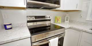 Updated and Comfortable Split Level Living in Nashua - $3500/mo - 42 Woodfield Dr, Nashua, NH Gallery 13