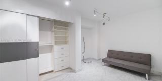 19195 NE 36th Ct Gallery 34