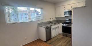 817 S. St. Andrews Pl. Gallery 4