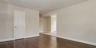 6827 Woodstream Drive Gallery 5