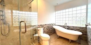 2715 MONTAGUE COURT E Gallery 15