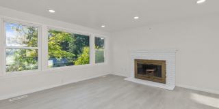 Cozy 4 bed house in Bothell Gallery 3