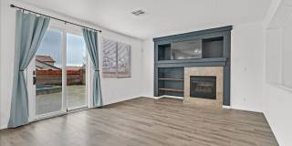 Desirable 4 Bedroom Home with Pool near Summerlin! Gallery 6