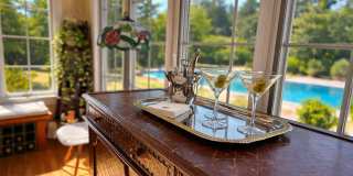 205 Pine Avenue Gallery 6