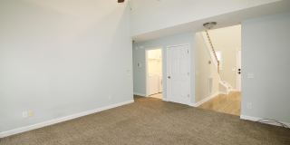 129 Lori Lane Gallery 16