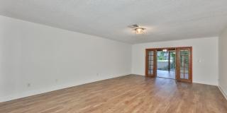 3 Beds 2 Baths Home with Jacuzzi & 2-Car Garage in Clearwater! Gallery 6