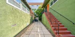 1112 Ocean Park Boulevard Gallery 1