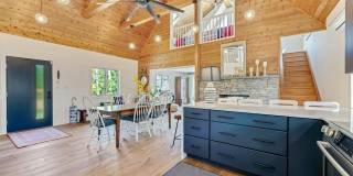 25 Miami Avenue Gallery 1