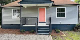 Room in 3 Bedroom Home at Glory St Gallery 19