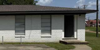 473 Broad Gallery 1