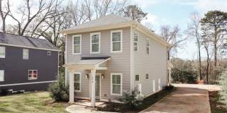 374 Arch Street Gallery 1