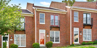 Pet Friendly Condo Downtown! Gallery 4