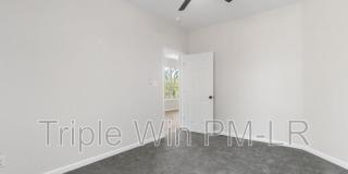 3401 West 17th Street Gallery 22