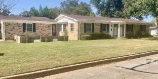 811 Mahon 811 Mahon Gallery 1