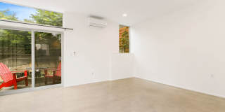 3 Bedroom Modern Industrial Townhome with City Views & Rooftop Oasis Gallery 9