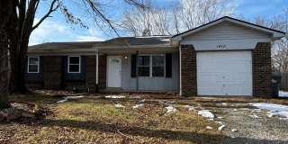 3 bedroom 1 bathroom on a quiet street! Gallery 1