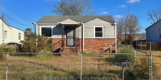 1609 Ray Street Gallery 1