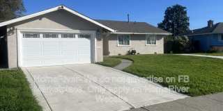 2121 Aaron Way Gallery 1