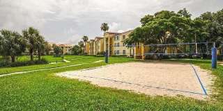 160 Yacht Club 206 Way Gallery 38