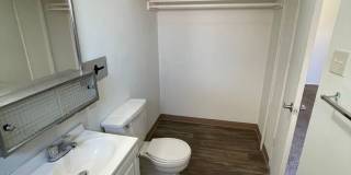 Studio Apartment on Las Vegas Strip - Close to all of the Excitement & More!! Gallery 19