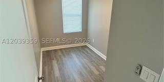 1740 NW 1st Pl Gallery 17