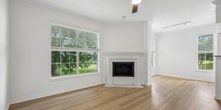 St. Moritz Apartments Gallery 27