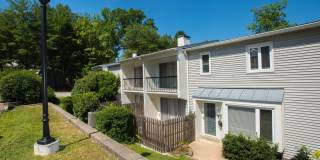 126 E CHELSEA Circle Gallery 1