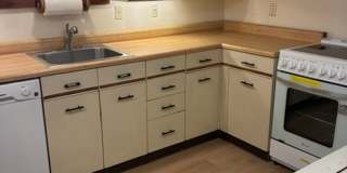 WATERFRONTAGE 1BR/1BA Gallery 1