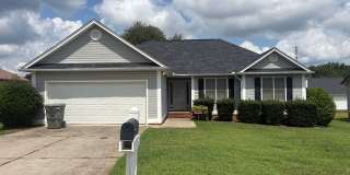 Spacious 3-Bedroom Home in a Prime Fountain Inn Location Gallery 1