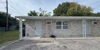 Off Havendale - End Unit Duplex Gallery 1