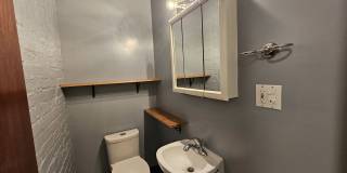 1140 West Barry Avenue Gallery 13
