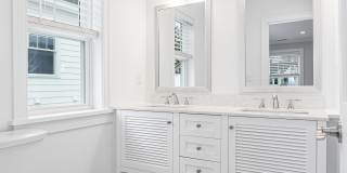 6 Edgewood Street Gallery 17