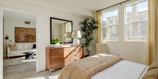 Ferrante Ferrante Gallery 116