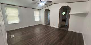 Charming 3 Bed, 2 Bath Home in Prairieville! Gallery 17