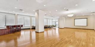 5505 SEMINARY Road Gallery 25