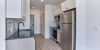 Avenue V - Senior Housing Gallery 22