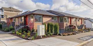 Ballard Seattle 3 Bedroom Apartment for Rent | In-Unit Laundry, Pet Friendly, Parking Available & Walkable Location Near Golden Gardens + Get 14 Days FREE Rent on Your New Home! Gallery 23