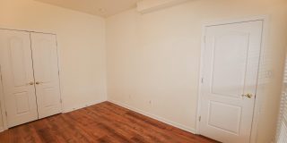 22090 AVONWORTH Square Gallery 6