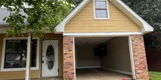 Renovated 3 Bedroom 2 Bath Townhome for Rent! Gallery 1