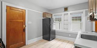 Maryland Upper near UWM Gallery 11