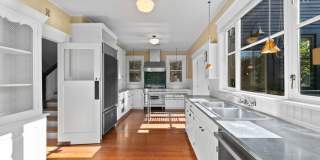 1020 15th Avenue East Gallery 29