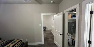 4717 121st Place- Garage Apt. MOVE IN SPECIAL! Gallery 6