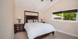 Private Newport Beach Cul-de-Sac Home Gallery 29