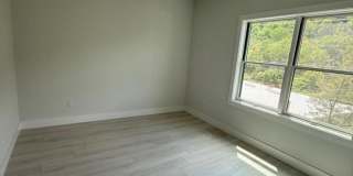 261 Marshall St Gallery 11